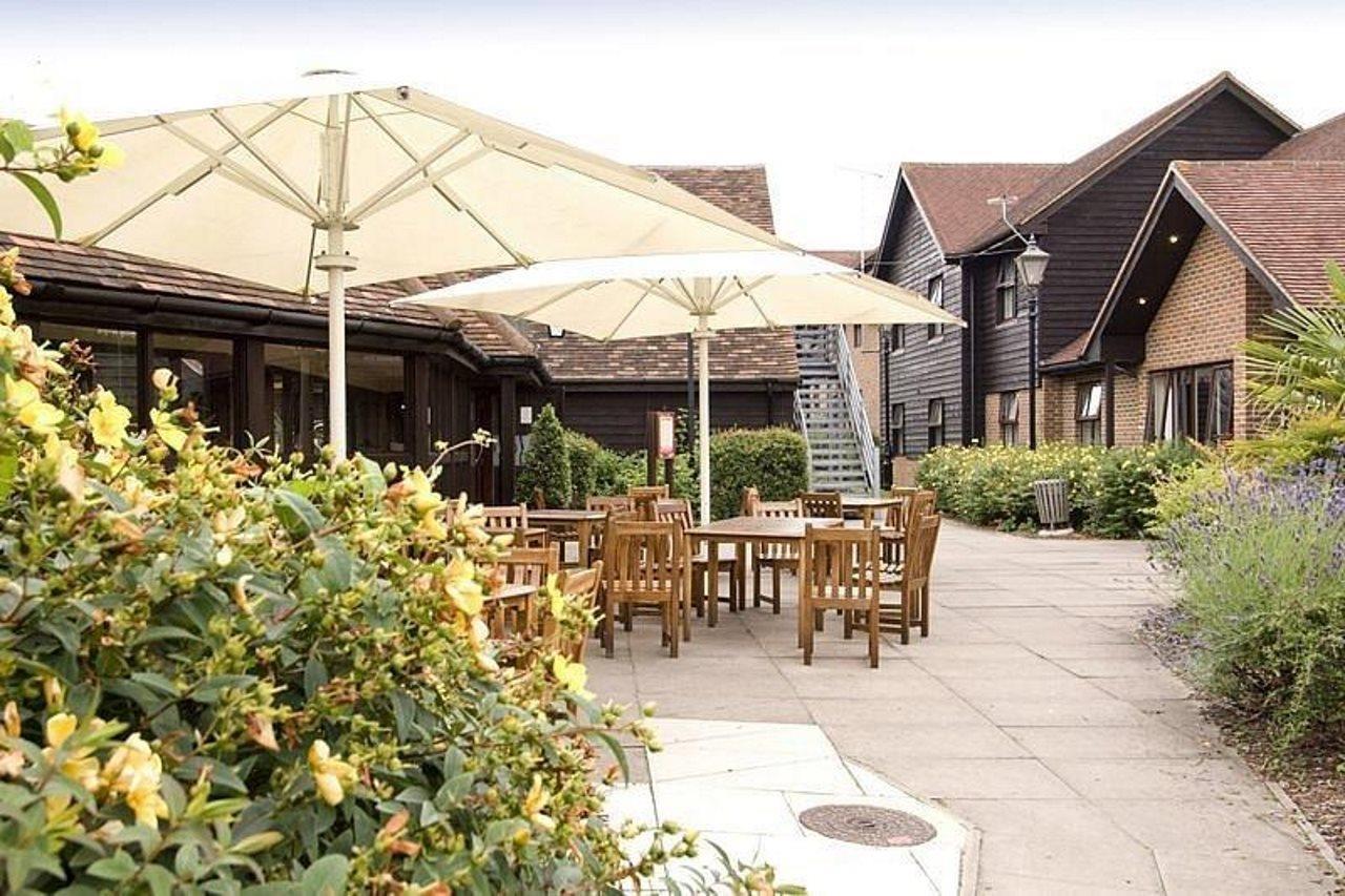 Premier Inn Premier Inn Sandhurst サンドハースト エクステリア 写真